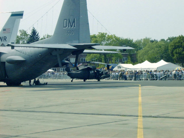 Transall + Uh 60 Blackhawk